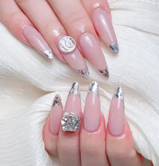 ネイル M🌷nail 長さだし専門店のネイルデザイン