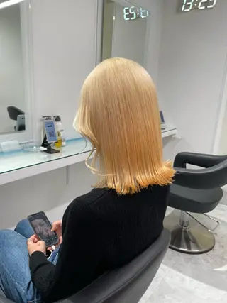 セミロング カラー ヘアアレンジ ハイトーン艶カラー 🤍ゆうひのヘアスタイル