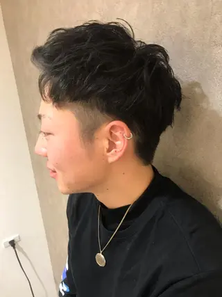 メンズ ショート／透明感 カラー加治竜汰💡のヘアスタイル