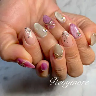 ミディアム ネイル nail salon Revymoreのネイルデザイン