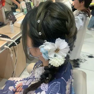 セミロング ヘアアレンジ 宮永 璃沙のヘアスタイル