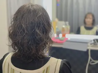 ミディアム カラー パーマ 平山 弘樹のヘアスタイル