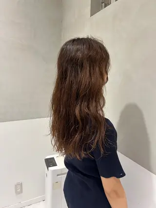 ロング パーマ 似合わせレイヤー 🩶アヤラのヘアスタイル