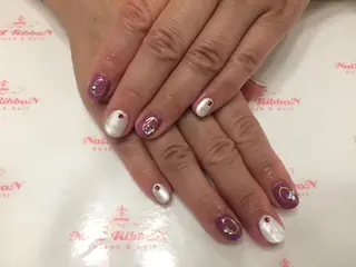 ネイル ネイルリボン 受付スタッフのネイルデザイン