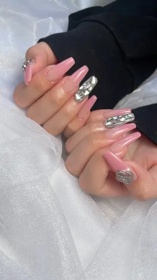 ネイル Ortus (ｵﾙﾄｩｽ)のネイルデザイン