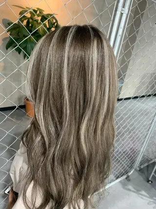 ロング BuzZ所属・西村 雄二/エクステのヘアスタイル