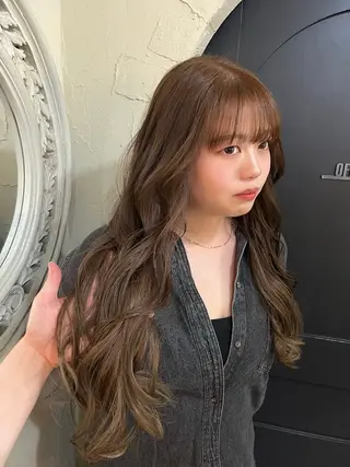 ロング ✨艶々ケア カラー🎀ミカゼのヘアスタイル