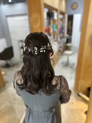 ミディアム miloc MOMOKAのヘアスタイル
