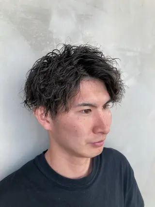 ショート パーマ メンズ 波巻きスパイラルパー マ/シャドウパーマ駿のヘアスタイル