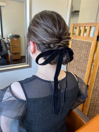 セミロング ヘアアレンジ yukimi .のヘアスタイル