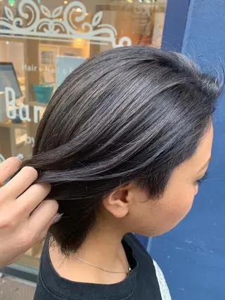 カラー 勝野 優佳のヘアスタイル