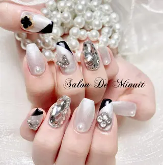 ネイル Momo 🤍のネイルデザイン