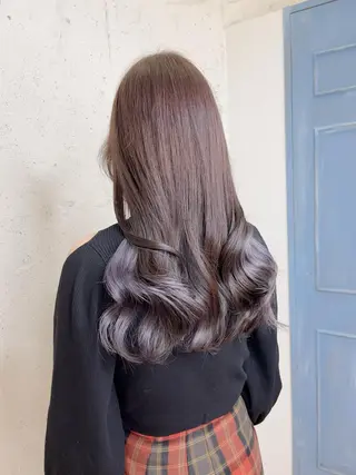 ロング カラー 透明感ハイトーン🦄 キラ🌈のヘアスタイル