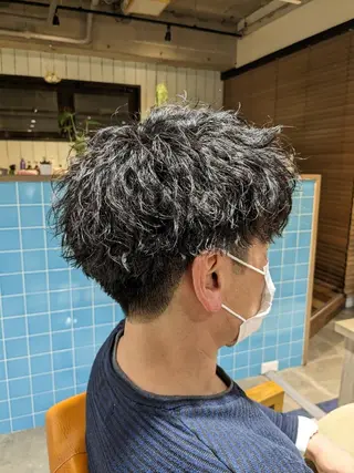 パーマ メンズ alushe 岡 陽子のヘアスタイル