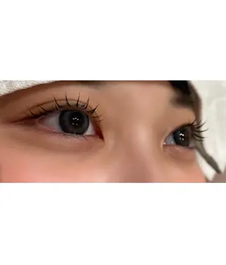 マツエク・マツパ 高橋 里紗のヘアスタイル