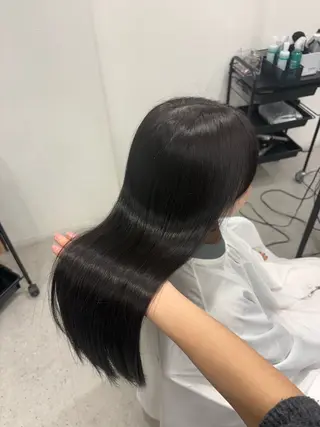 ロング omocha umiのヘアスタイル