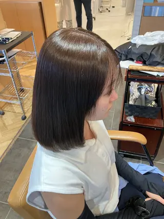 ミディアム カラー 谷口 莉々葵のヘアスタイル
