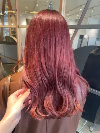 ロング カラー パーマ ヘアアレンジ ハイトーンカラー🤍 山下 優華のヘアスタイル