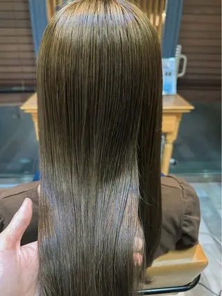 ロング カラー 和田 直也のヘアスタイル