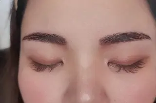 アイブロウ 京谷 佳奈美のマツエク・マツパデザイン