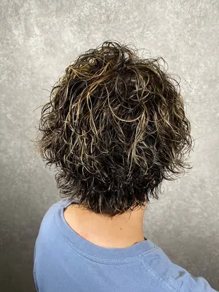 カラー パーマ 中家 碧惟のヘアスタイル