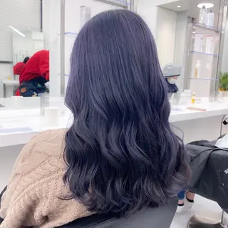 ロング カラー ヘアアレンジ 🪞official THREE 横浜🎀のヘアスタイル