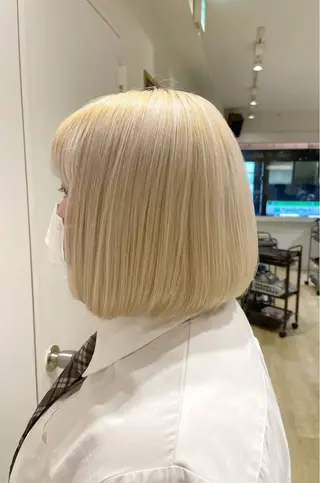 ショート カラー EIGHT新宿 新井彩斗のヘアスタイル