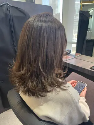 ミディアム ショート/脱白髪染め ☆宇﨑悠実のヘアスタイル