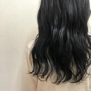セミロング カラー ，comma momoka🪄のヘアスタイル