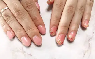 ネイル mano nella manoのネイルデザイン