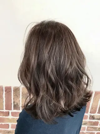 ミディアム 韓国レイヤーカット KOUKIのヘアスタイル