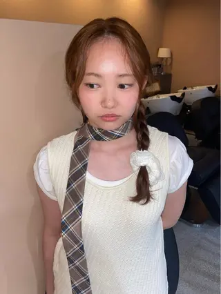 セミロング 韓国レイヤー YOKE reinaのヘアスタイル