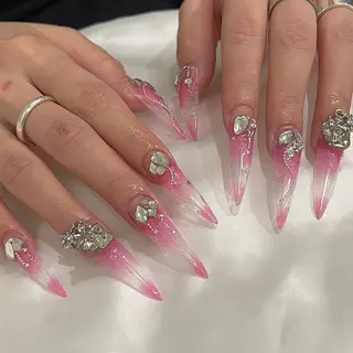 ネイル MODA MANAMIᵕ̈のネイルデザイン