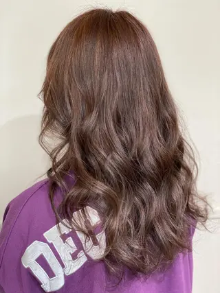 セミロング カラー 吉野 瑳桜のヘアスタイル