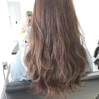 ロング [店長]カラーが好評 　小林のヘアスタイル