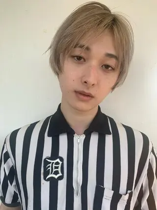 ショート カラー メンズ 💓パーマ，💗 レイヤーカットのヘアスタイル