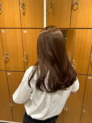 ロング 吉田 愛花のヘアスタイル