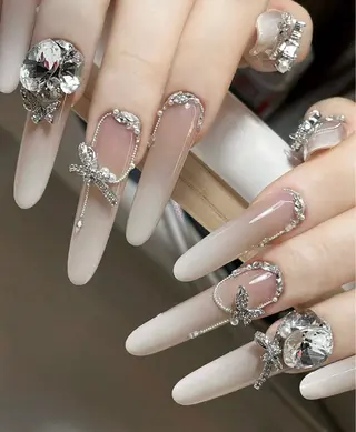 ネイル D-BEAUTY Nailsalonのネイルデザイン