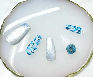 ネイル Queeens nailのネイルデザイン