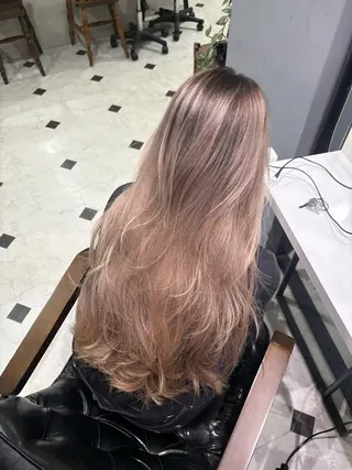 ロング 宇野愛華∕ パーマスタイルのヘアスタイル