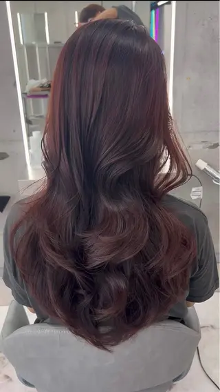 カラー yamamoto yutaroのヘアスタイル