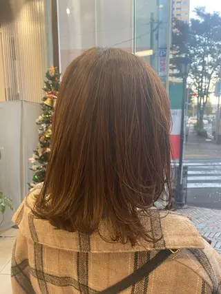 ミディアム カラー 🩰 艶髪美髪 shiori🫧のヘアスタイル