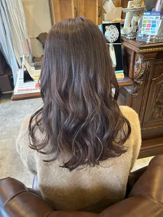 ロング カラー かまだ しおりのヘアスタイル