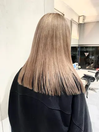 セミロング オリーブ カラー✨有坂映哉のヘアスタイル