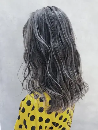 ミディアム カラー MOU namba ムウナンバのヘアスタイル