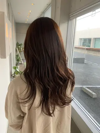 セミロング おせ ちさとのヘアスタイル