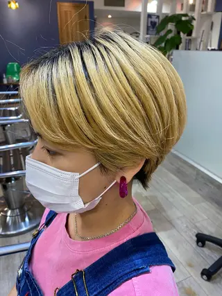 ショート 小林 朋花のヘアスタイル