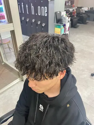 ショート カラー パーマ ヘアアレンジ メンズ キッズ ネイル マツエク・マツパ アイブロウ 🔥漢髪特化メンズ マネージャーYUKIのヘアスタイル
