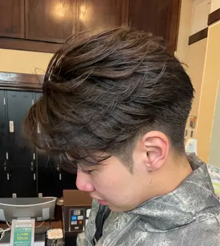 ミディアム パーマ メンズ HAREKE   aveda&8所属・竹内 愛花のヘアスタイル