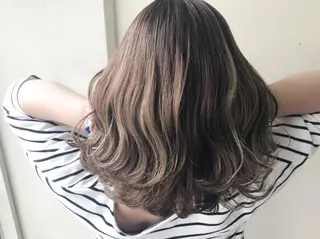 ミディアム カラー マンツーマン1日2名 様限定Lily高橋✂のヘアスタイル